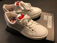 Moschino Damen Sneaker weiss/silber Grösse 38 mit Herz rot Baden-Württemberg - Karlsruhe Vorschau