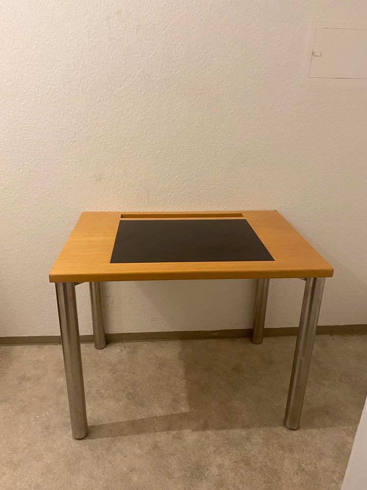 Schreibtisch • Computertisch • Büro • Höhe 72 / 90x60 in Wemding