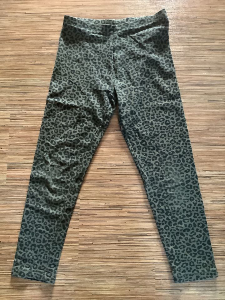 Leggings Größe 140 in Fulda