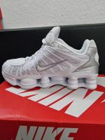 Neue ungetragene Nike Shox Größe 42 in weiß Köln - Niehl Vorschau