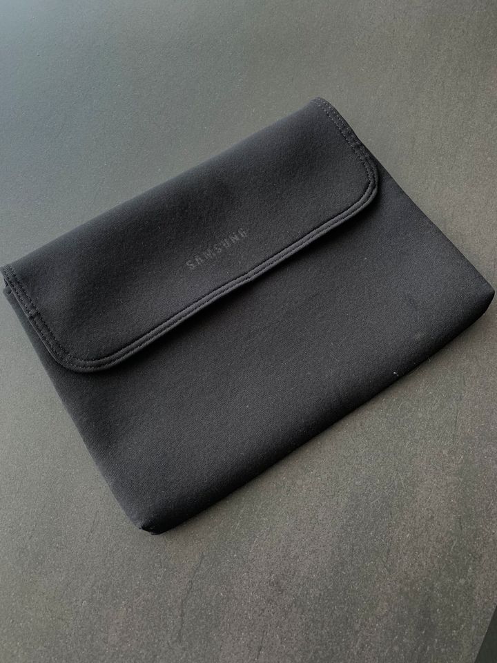 Tablet Samsung  Original Hülle Tasche Neuwertig in Ransbach-Baumbach