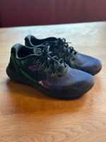 Nike Sneaker Laufschuhe schwarz grün lila 37,5 LILI37,5 Hessen - Mörlenbach Vorschau