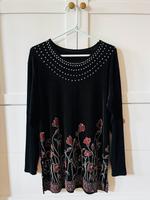 Langarm Shirt mit Blumenmuster Nordrhein-Westfalen - Lage Vorschau