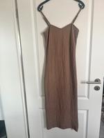 Midikleid mit Spaghettiträgern Hessen - Schwarzenborn Vorschau