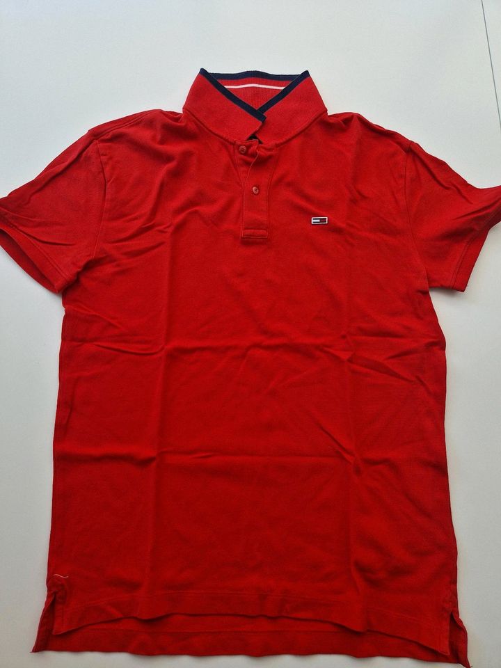 Tommy Hilfiger Poloshirt Gr. M Rot in Bruchköbel