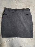 Rock schwarz Mini Velours Gr. 44 Nordrhein-Westfalen - Übach-Palenberg Vorschau
