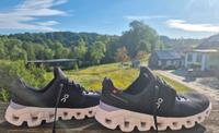 Turnschuhe Sneaker ON 39 Super Zustand Bayern - Ortenburg Vorschau