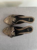 Hugo Boss Original Pantoletten, Gr. 39 Hannover - Vahrenwald-List Vorschau