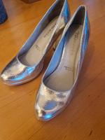 Tamaris Pumps silber grau Damen Bayern - Hallerndorf Vorschau