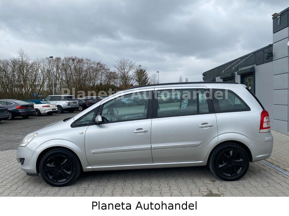 Opel Zafira B Innovation*KLIMATRONIC*7/SITZE*NAVI*TEM in Ludwigsfelde