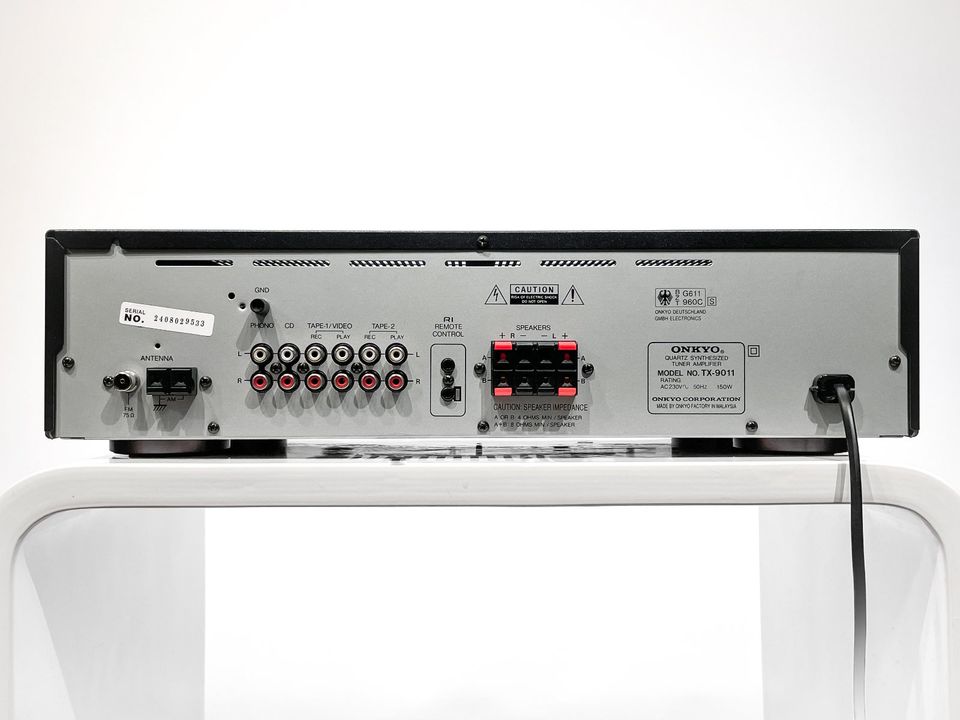 Onkyo TX-9011 Stereo-Receiver, Verstärker mit Radio in Hamburg