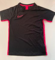 Nike Dri-Fit M 137-147 wie neu schwarz mit pink Shirt Niedersachsen - Braunschweig Vorschau