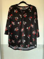 Dünner Pullover mit Blumen - Yessica Rheinland-Pfalz - Waldweiler Vorschau