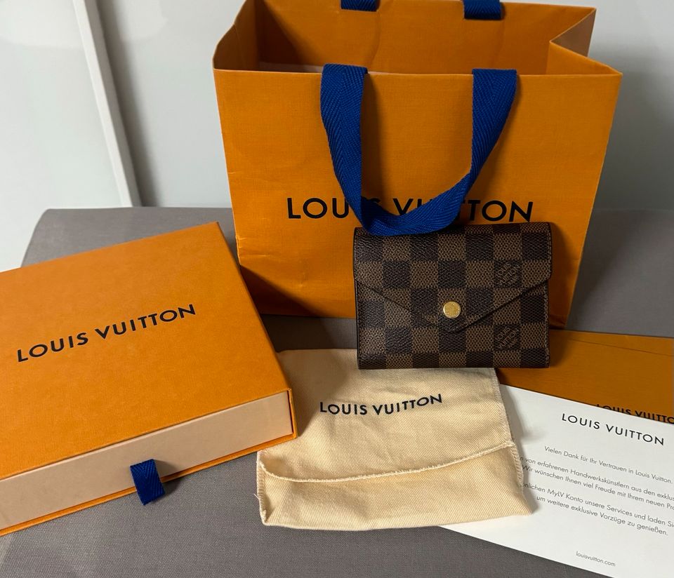 Louis Vuitton original Victorine Damier Ebene Compact Geldbörse in Raunheim