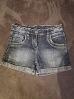 Mädchen Jeans-Shorts, Größe 134 Sachsen - Schönfeld Vorschau