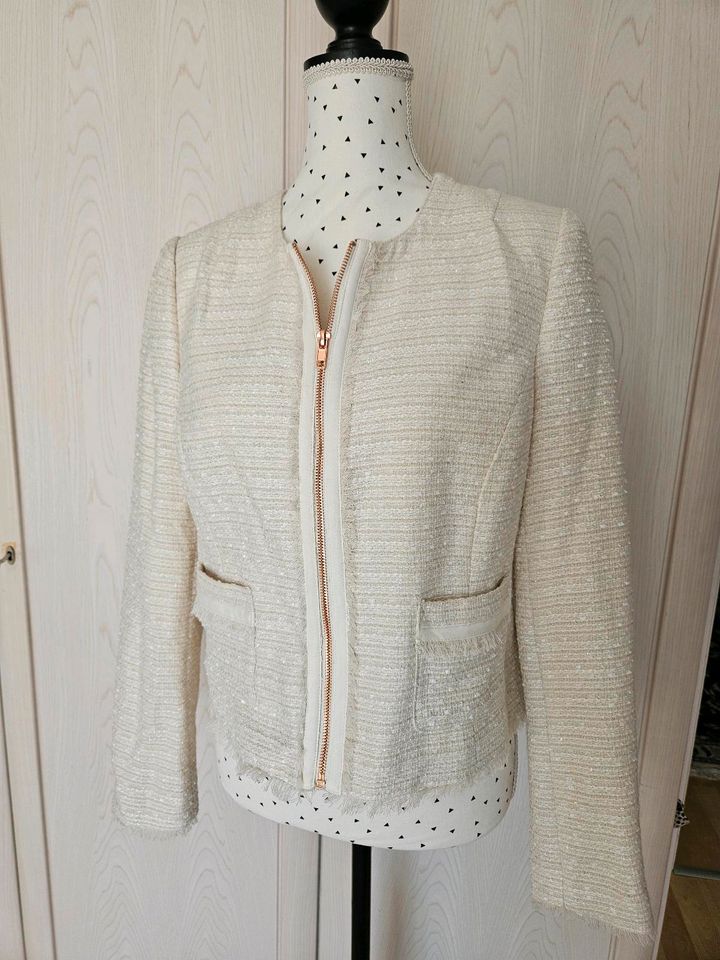 Blazer,Boucle,wollweiss,Gr.38 in Kelkheim