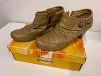 Stiefeletten beige-braun Rheinland-Pfalz - Ludwigshafen Vorschau