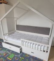 Wir verkaufen unser tolles Kinderbett mit Dachaufbau inkl Matratz Rheinland-Pfalz - Großfischlingen Vorschau