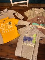 Old Navy Paket - 2 Langarm Shirts 3 Polo Shirts 104/110 Hessen - Alsfeld Vorschau