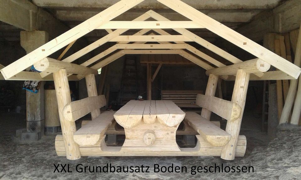 XXL Überdachte Sitzgruppe, Grundbausatz von Blockstammholz. in Heidenrod