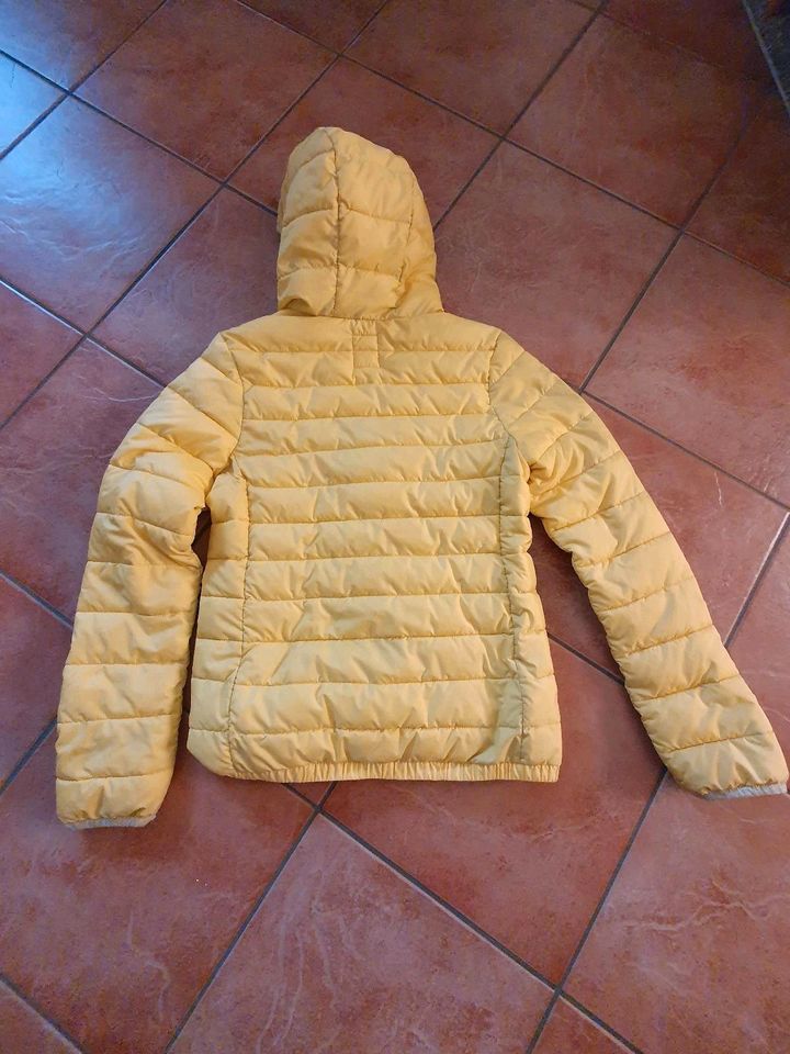 S Oliver Jacke mit Kapuze Gr. 176 in Hanstedt