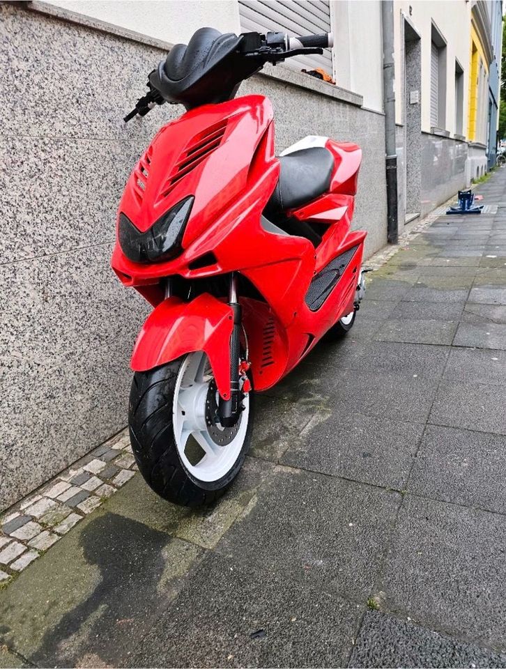 Suche Bastler Yamaha Aerox Für 250€VB in Goch