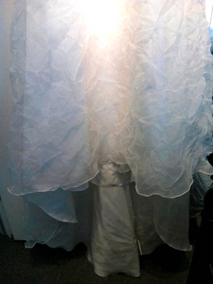 Hochzeitskleid Brautkleid Trauung in Bottrop