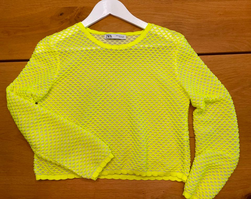 Stricktop Marke Zara in Gr. XS neon gelb in Stuttgart