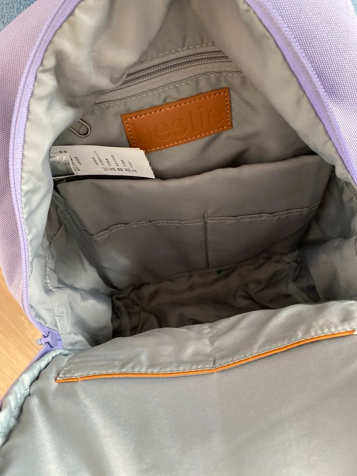 Kleiner Rucksack in Nürnberg (Mittelfr)