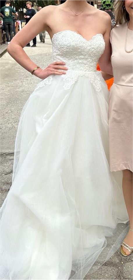 Brautkleid Hochzeitskleid Prinzessinenkleid A-Linie in Weimar