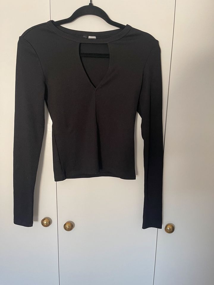 H&M Croptop Longsleeve in Solingen