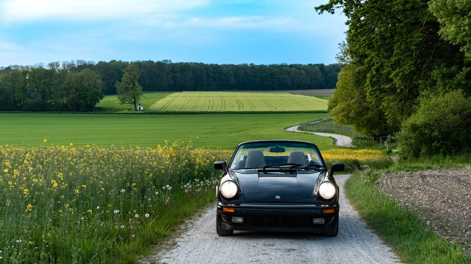 PORSCHE 911 3.2 Cabrio Oldtimer mieten in Puchheim