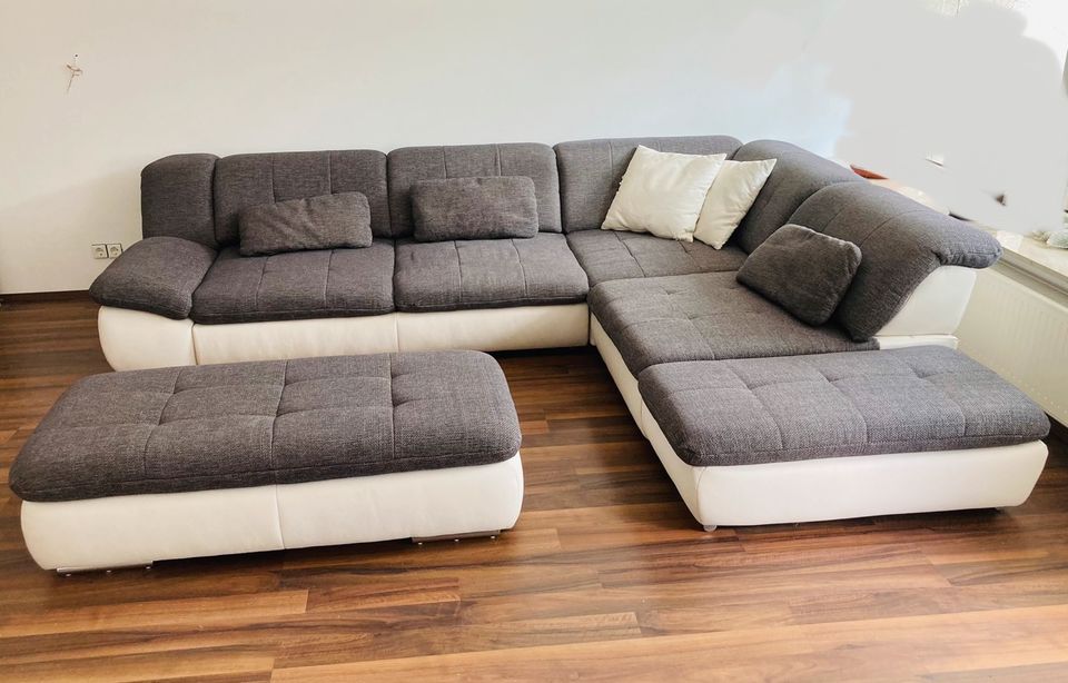 Wohnlandschaft Sofa Couch Schlafsofa multifunktional NEUWERTIG! in Schortens