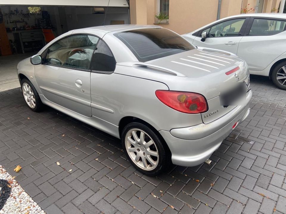 Peugeot 206 cc Baujahr 2005 in Herbolzheim