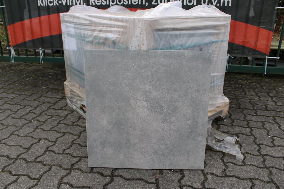 Feinsteinzeug Terrassenplatte Fliese Betonoptik grau 60x60x3cm in Visselhövede