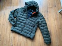 Superdry Winterjacke Steppjacke Jacke m. abnehmb. Kapuze XL neu Schleswig-Holstein - Norderstedt Vorschau