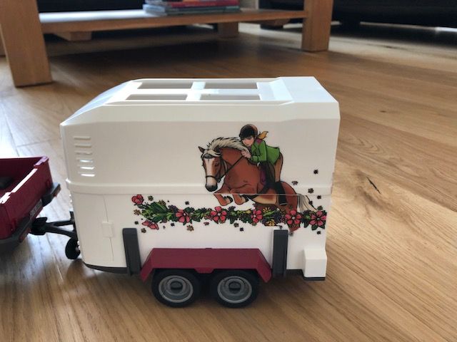 Schleich Horse Club 72105 großes Reitturnier mit Pick-up und Pfer in Essen-Fulerum