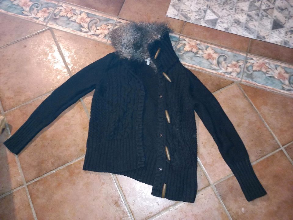 Strickjacke Cardigan S Oliver Pelzkragen Fell M 38 in Willenscharen