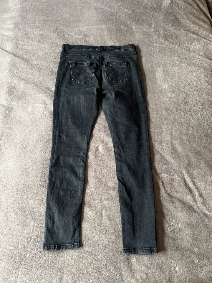 Only tolle Stretch Jeans Hose L / 30 high waist in St. Wendel