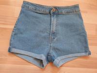 Damen kurze Jeans, kurze Hose, Stretch  Shorts Bershka Gr. 36/S Nürnberg (Mittelfr) - Nordstadt Vorschau