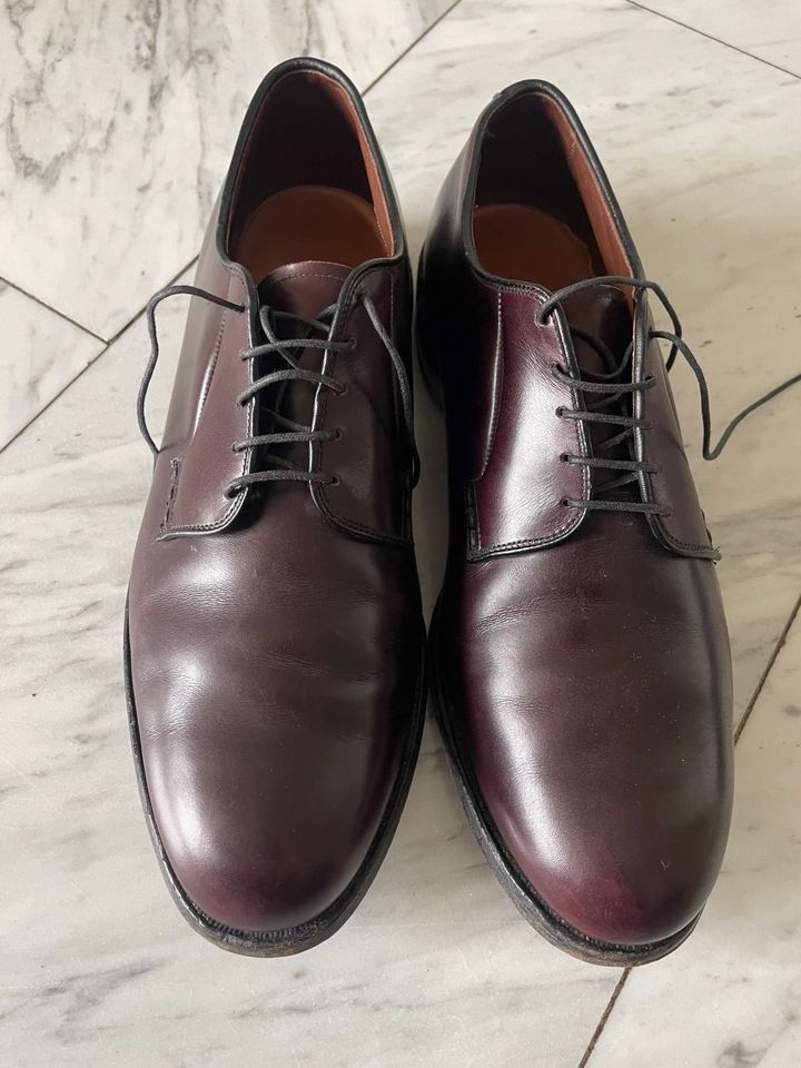 Allen Edmonds Herrenschuhe in Gr. 10 in Düsseldorf