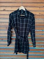 New Yorker Amisu Hemdbluse Bluse kariert mit Bindegürtel Gr. M Niedersachsen - Wolfenbüttel Vorschau