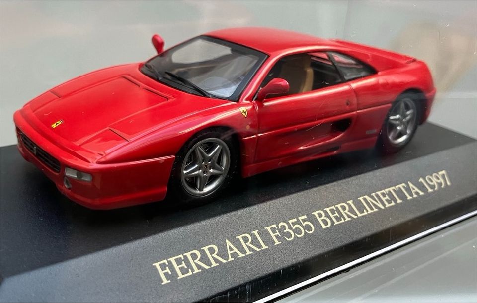 Ferrari F355 1:43 IXO Hot Wheels in Düren