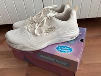 Skechers Sneaker Gr 41 Memory Foam wie neu Kreis Pinneberg - Tornesch Vorschau