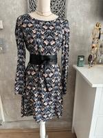 Kleid Amisu neuwertig Gr.38 Hessen - Wetzlar Vorschau