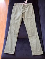 Lacose chino Hose Gr.33- 42 Köln - Porz Vorschau