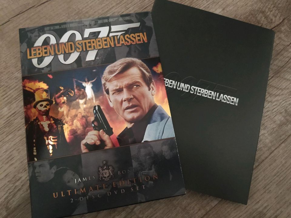 Roger Moore: James Bond - Leben und sterben lassen (2DVD) in Wendlingen am Neckar