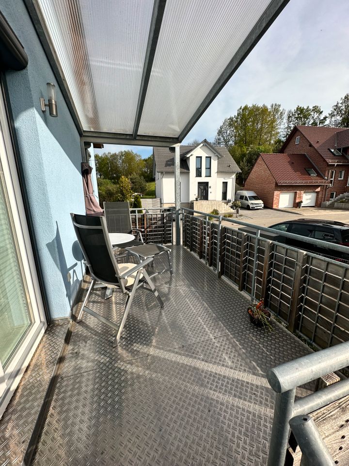 Exklusive Wohnung mit gehobener Innenausstattung, Balkon und EBK in Windsbach