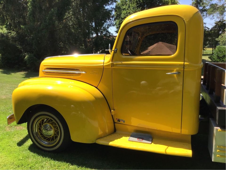 Ford F 100 Pick up V8 Fairline Baujahr 1946 in Oldenburg