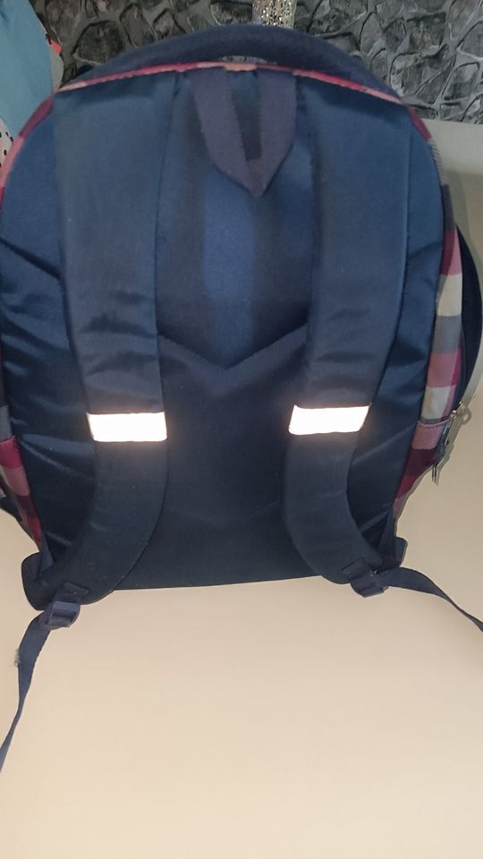 Schulranzen - Rucksack in Lohfelden